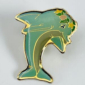 Vintage 1993 Sea World Dolly Dolphin Pinback Pin Souvenir Taiwan Enamel Aquatic